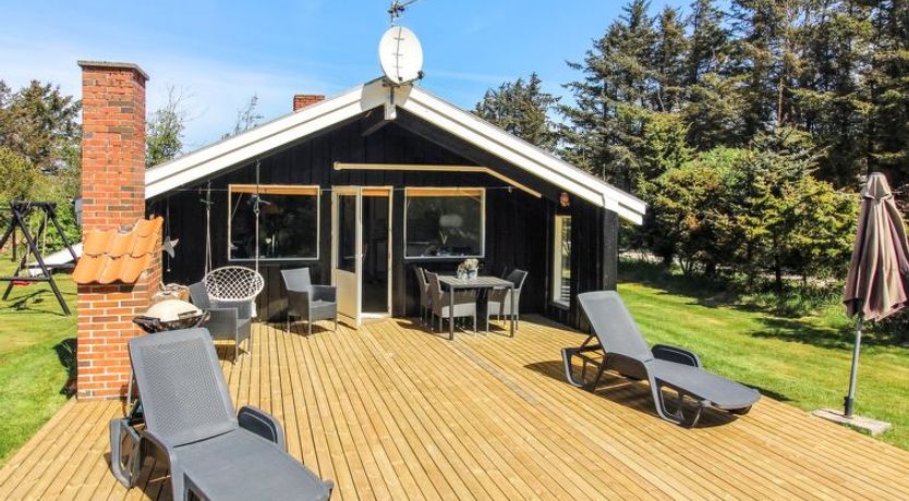 Photo of "Weland" - 800m from the sea