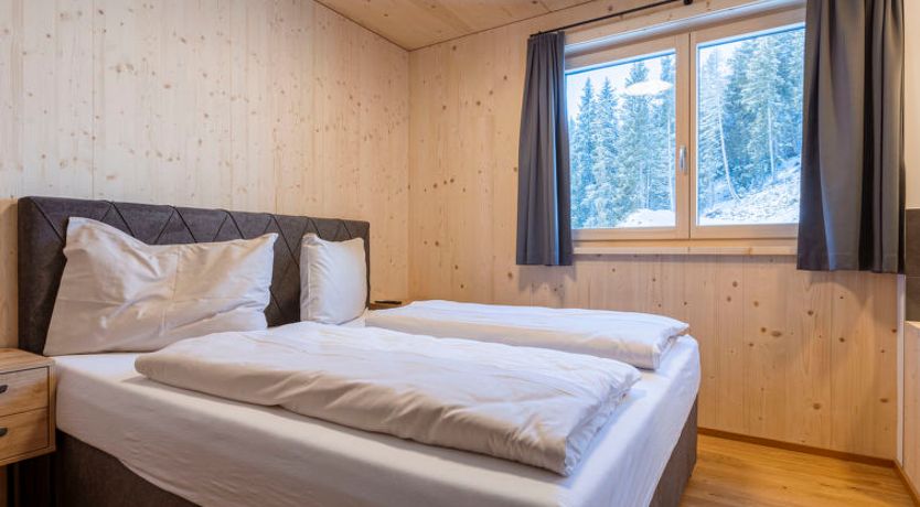 Photo of mit 3 Schlafzimmer 6 Sauna Apartment 5