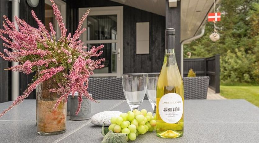 Photo of "Frida" - 700m from the sea