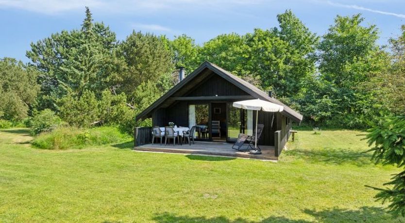 Photo of "Urban" - 140m from the sea