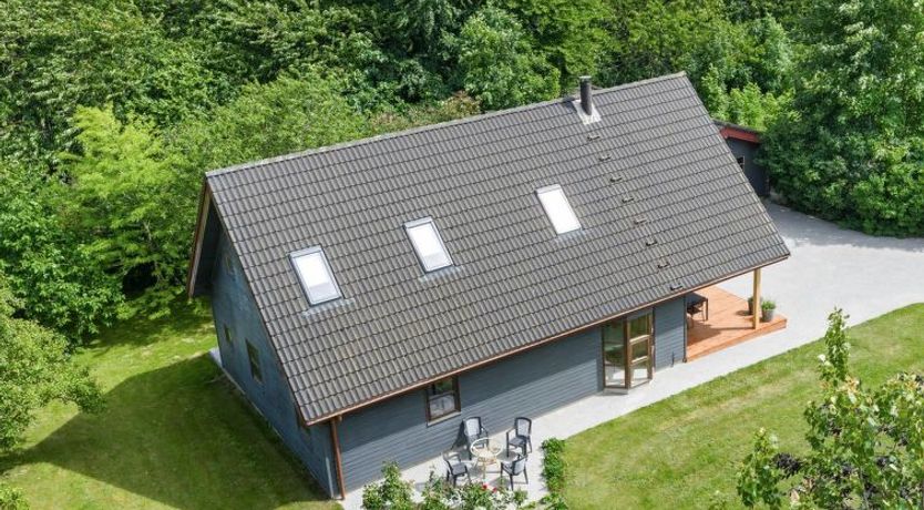 Photo of "Jorith" - 550m from the sea