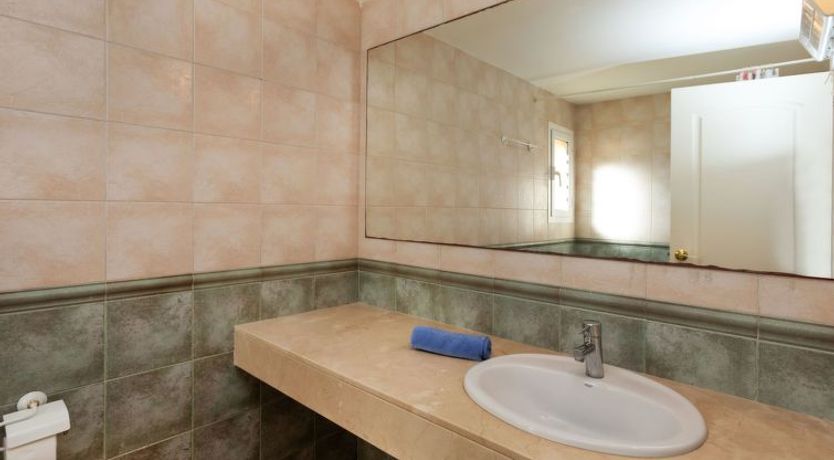 Photo of Port Pals F Apartment 9