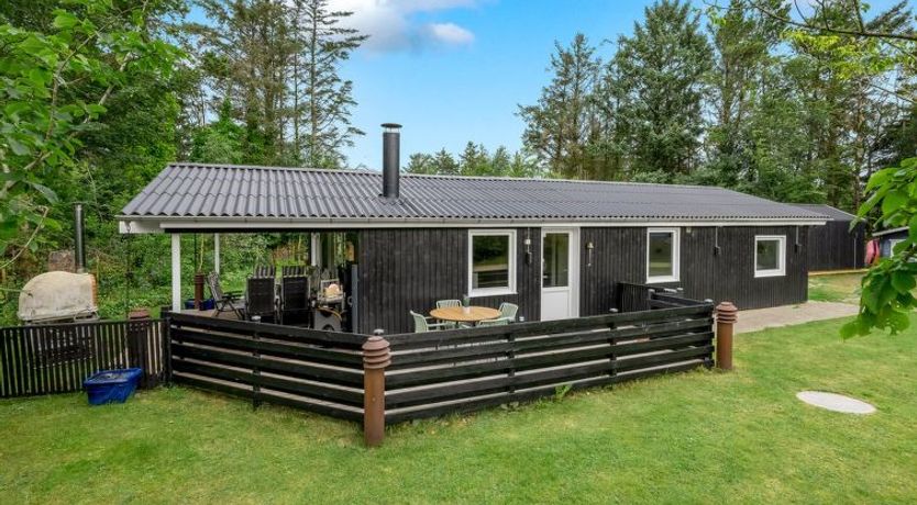 Photo of "Tiina" - 500m to the fjord