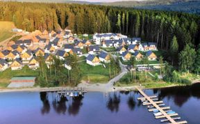 Photo of Lakeside Village 38 (+ sauna)