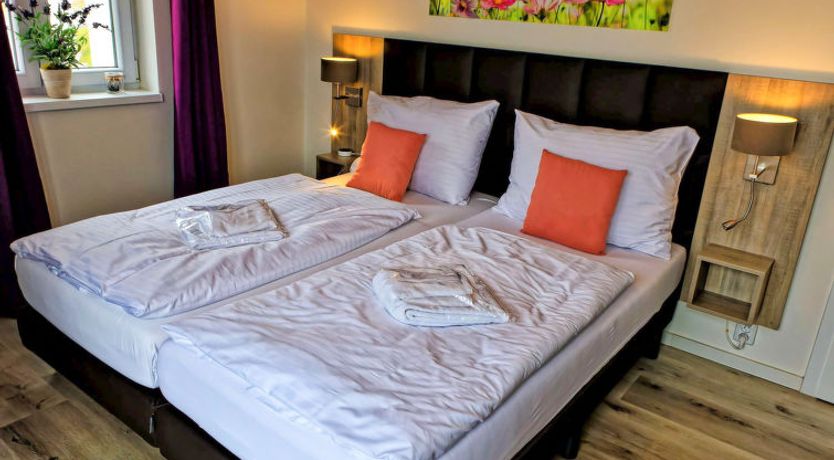 Photo of Lakeside Village 36 (+ sauna)