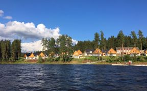 Photo of Lakeside Village 33 (+ sauna)