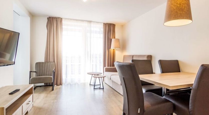 Photo of Lakeside Village 9 Apartment 2