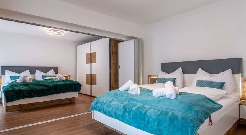 Photo of Lakeside Village 22 Apartment 10