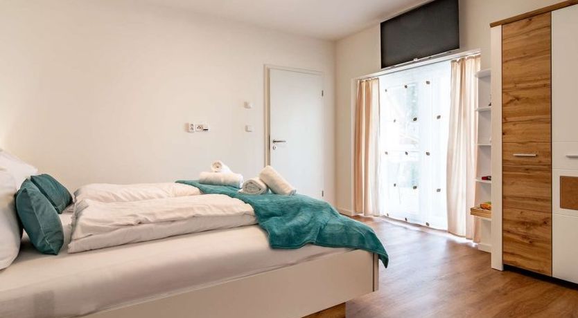 Photo of Lakeside Village 22 Apartment 10