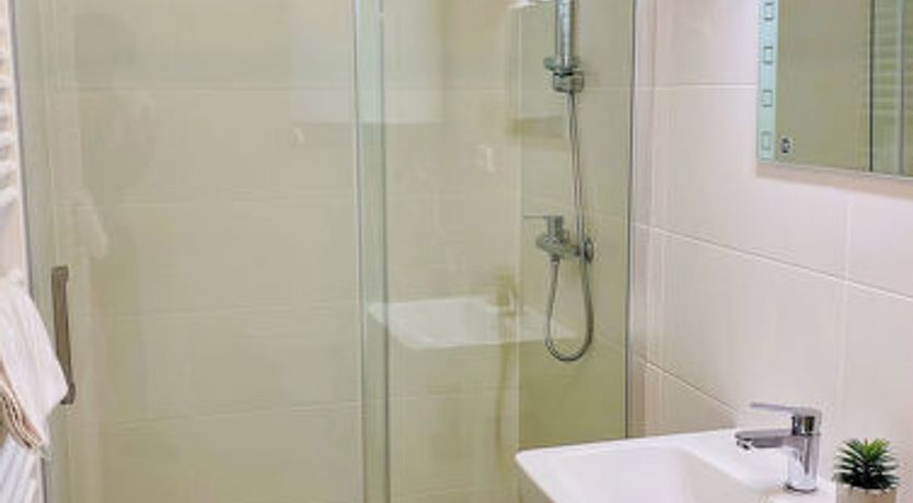 Photo of Lakeside Village 13 Apartment 3