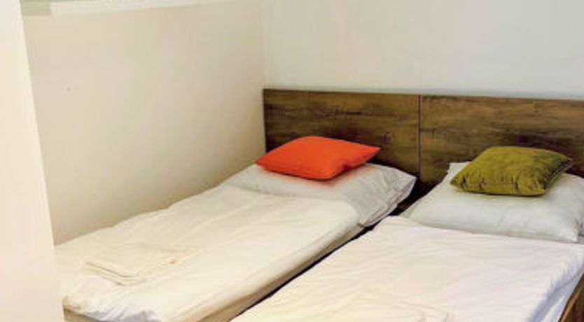 Photo of Lakeside Village 13 Apartment 3