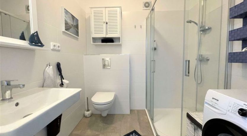 Photo of Lakeside Village 12 Apartment 2