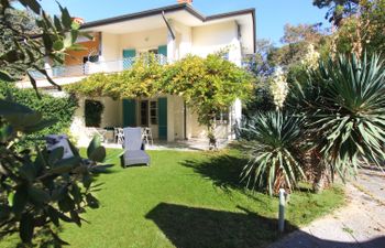 Villa Glicine Holiday Home