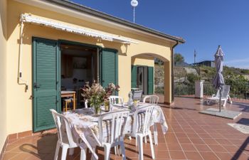 Aurora Holiday Home