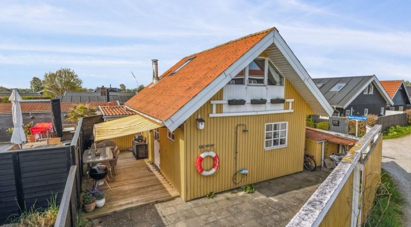 Photo of "Asgerd" - 20m from the sea