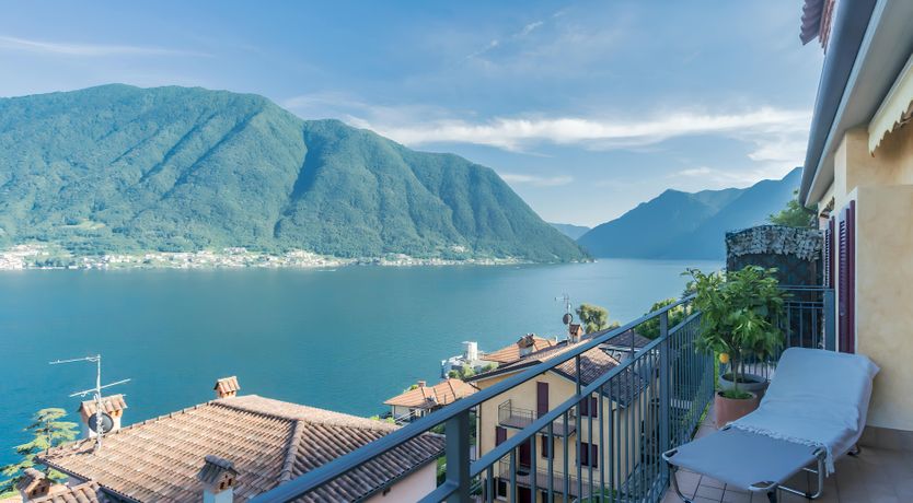 Photo of Como's Delight