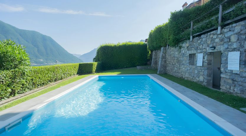 Photo of Como's Delight