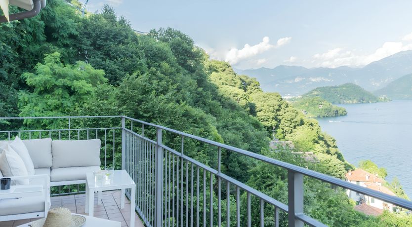 Photo of Como's Delight