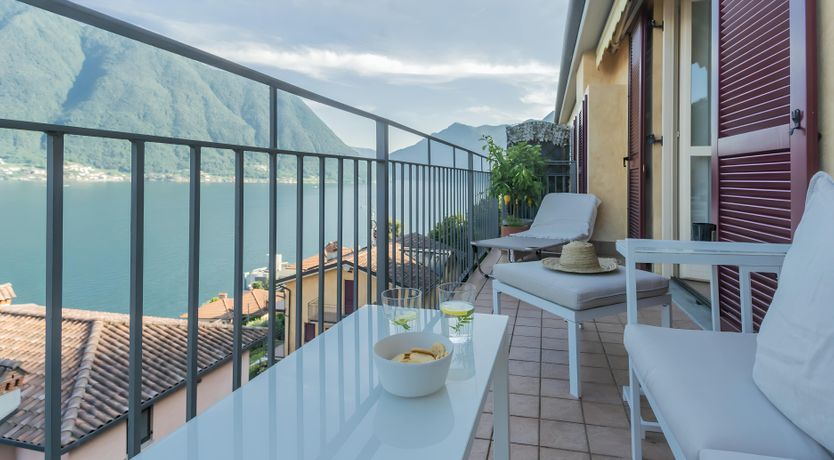 Photo of Como's Delight