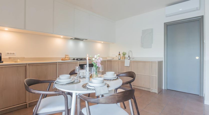 Photo of Como's Delight