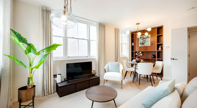 Photo of London Serenade