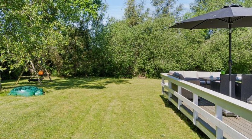 Photo of "Alruna" - 350m from the sea