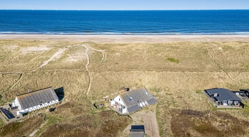 Photo of "Kurt" - 75m from the sea