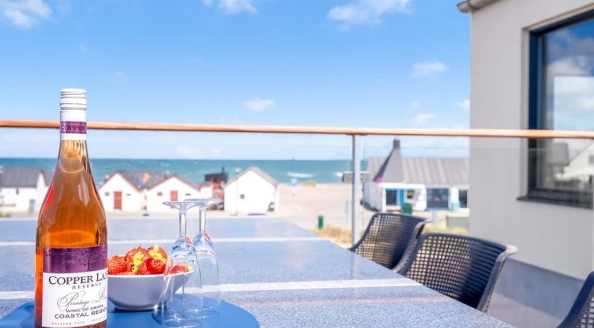 Photo of "Unge" - 75m from the sea