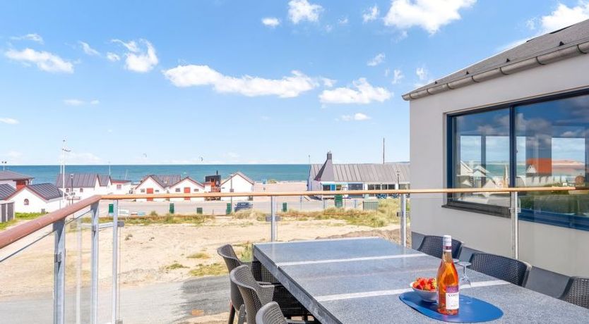 Photo of "Unge" - 75m from the sea