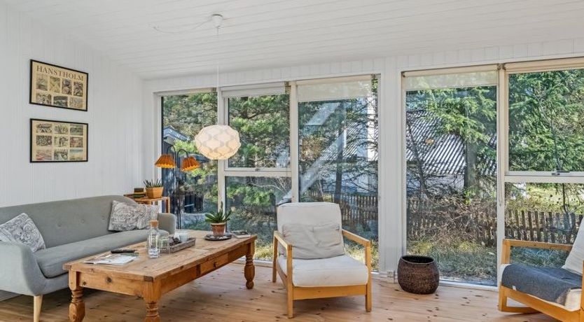 Photo of "Hellena" - 700m from the sea