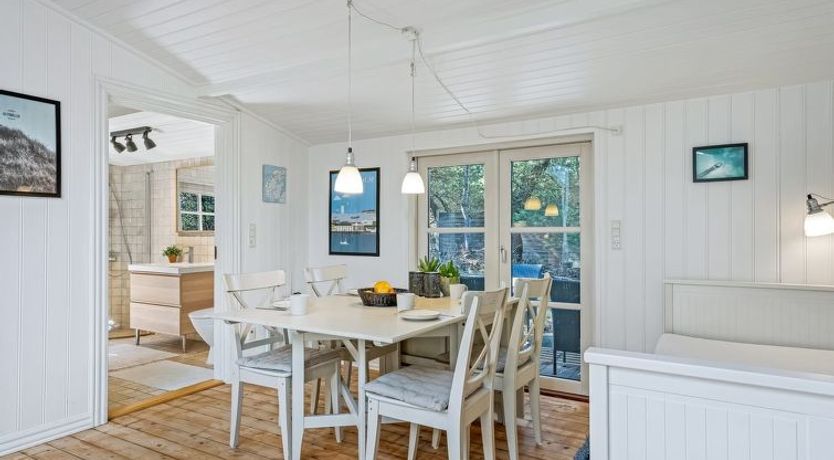 Photo of "Hellena" - 700m from the sea