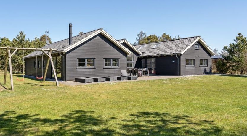 Photo of "Lova" - 600m from the sea