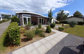 Pavilion MIVA 5 Holiday Home