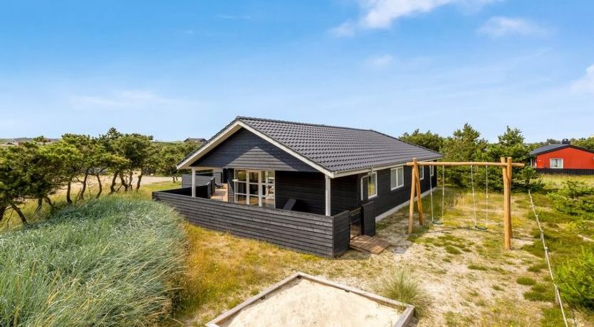 Photo of "Emeli" - 400m from the sea