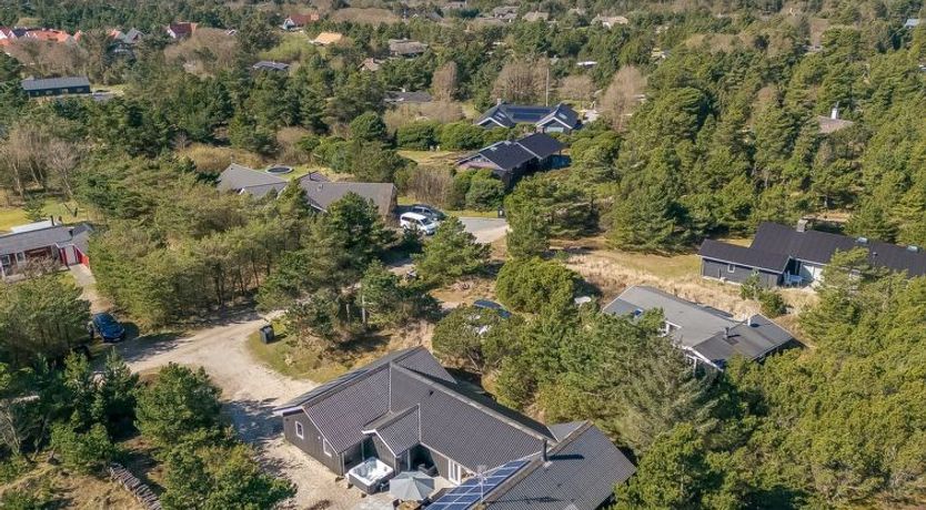 Photo of "Allen" - 1km from the sea