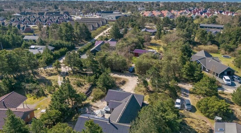 Photo of "Allen" - 1km from the sea