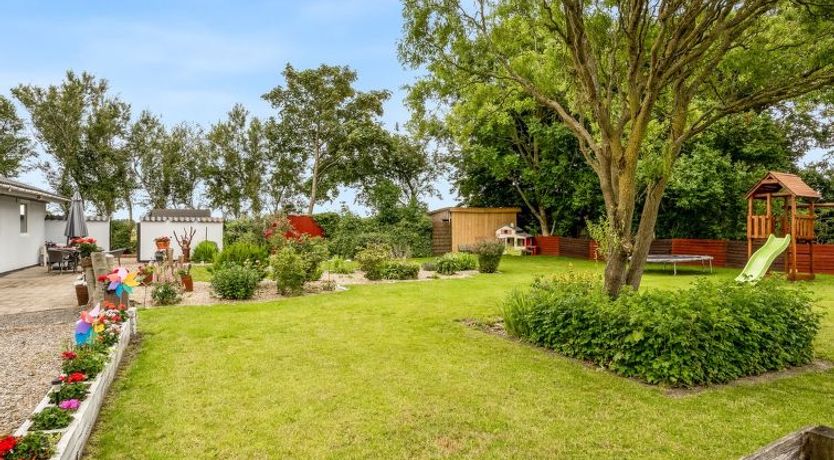 Photo of "Elara" - 300m from the sea