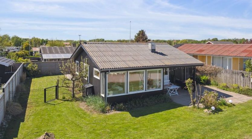 Photo of "Elisabeta" - 60m from the sea