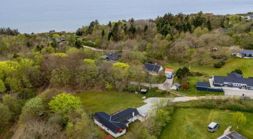 Photo of "Dwerg" - 300m to the fjord