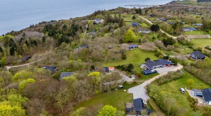 Photo of "Dwerg" - 300m to the fjord