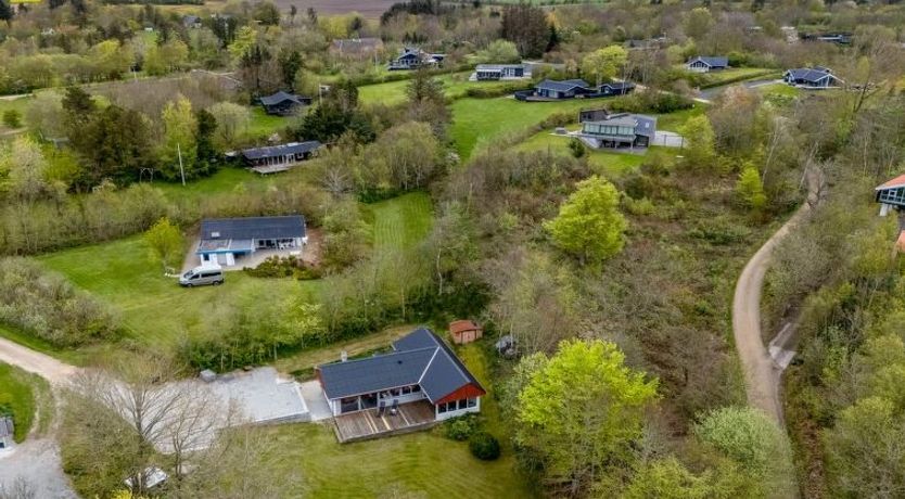 Photo of "Dwerg" - 300m to the fjord