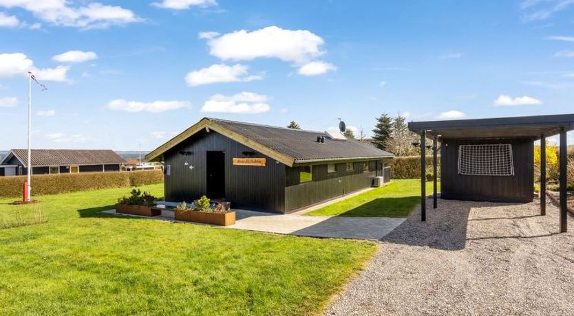 Photo of "Ofrath" - 350m to the fjord