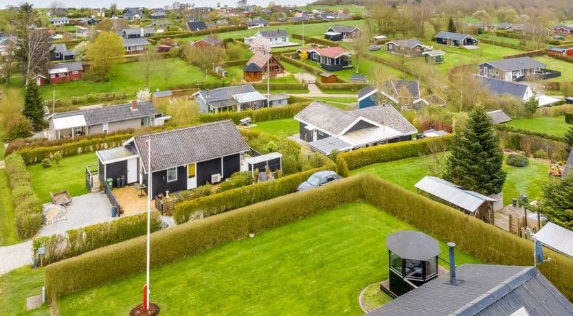 Photo of "Ofrath" - 350m to the fjord