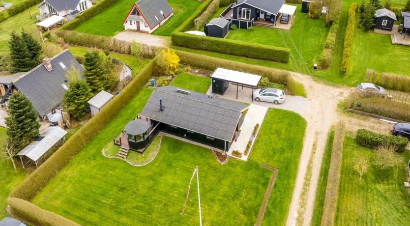 Photo of "Ofrath" - 350m to the fjord