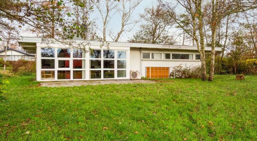 Photo of "Thara" - 100m from the sea