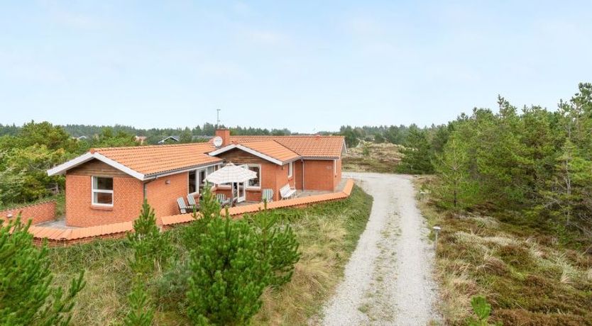 Photo of "Lisemarie" - 800m from the sea