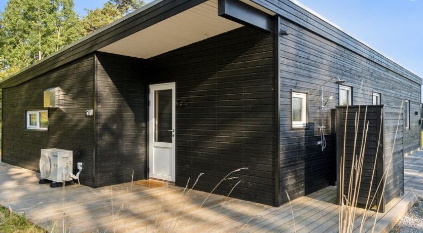 Photo of "Uma" - 1.5km from the sea