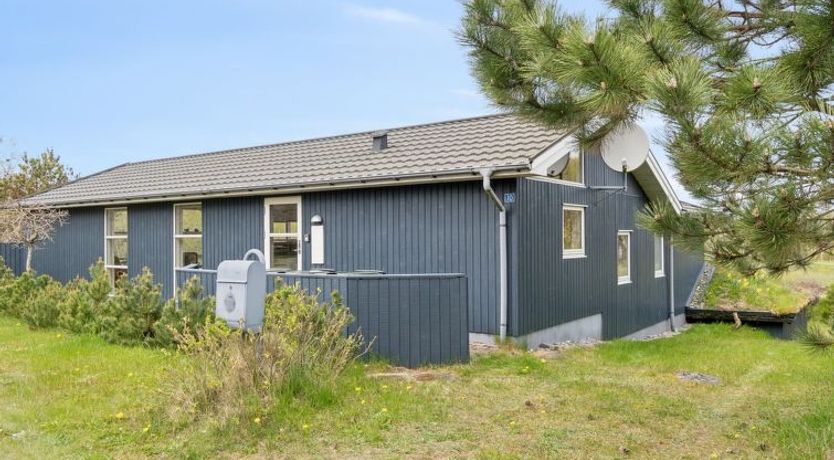 Photo of "Farah" - 275m from the sea