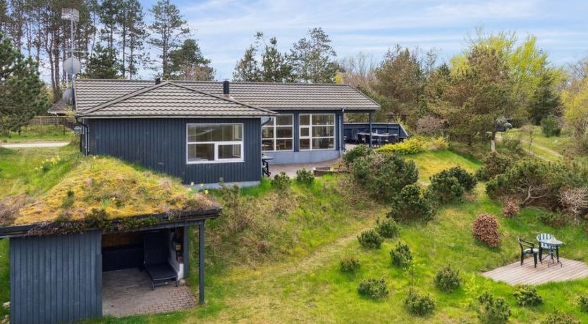 Photo of "Farah" - 275m from the sea