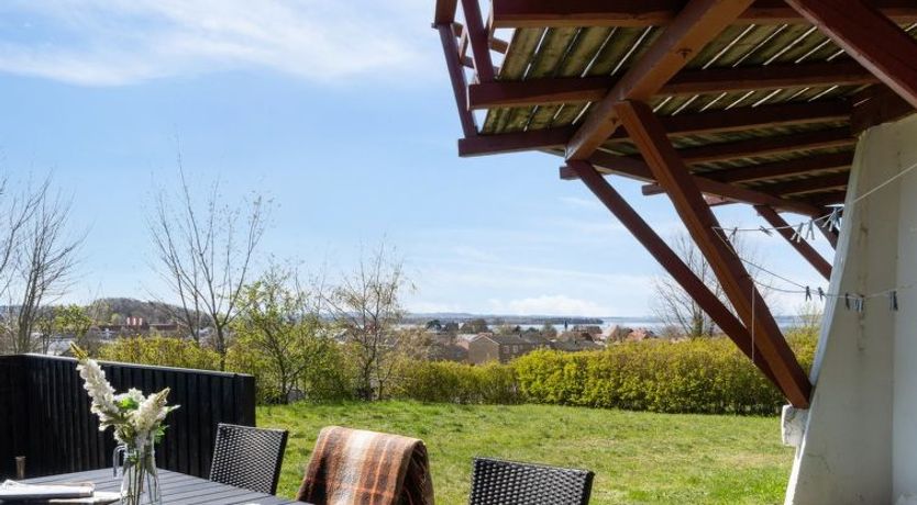 Photo of "Fania" - 500m from the sea